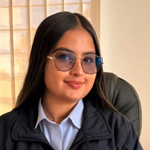 Erika Abril, Talento Humano